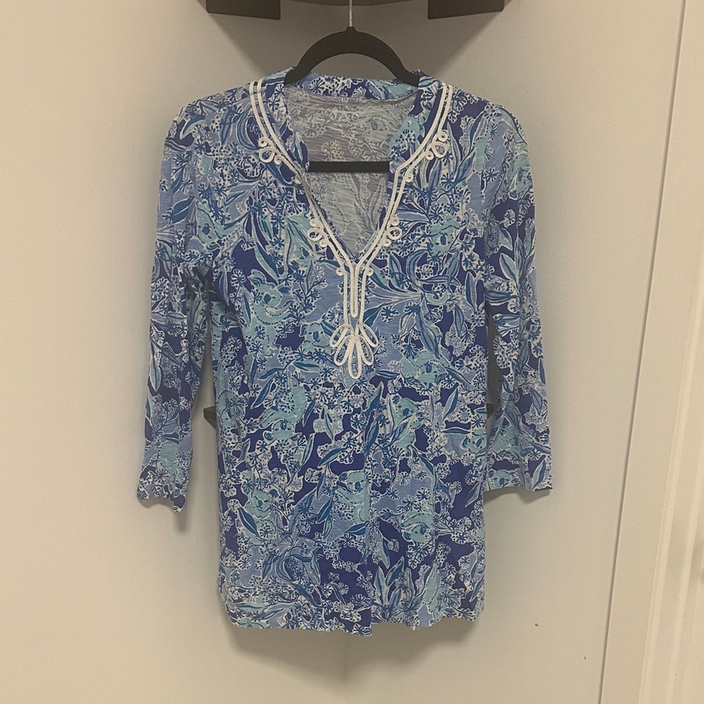 Lilly Pulitzer Blue and White Floral Top